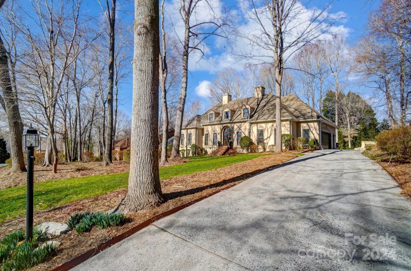 Property image 3 at 202 Tinkham Trail, Cramerton, NC 28032