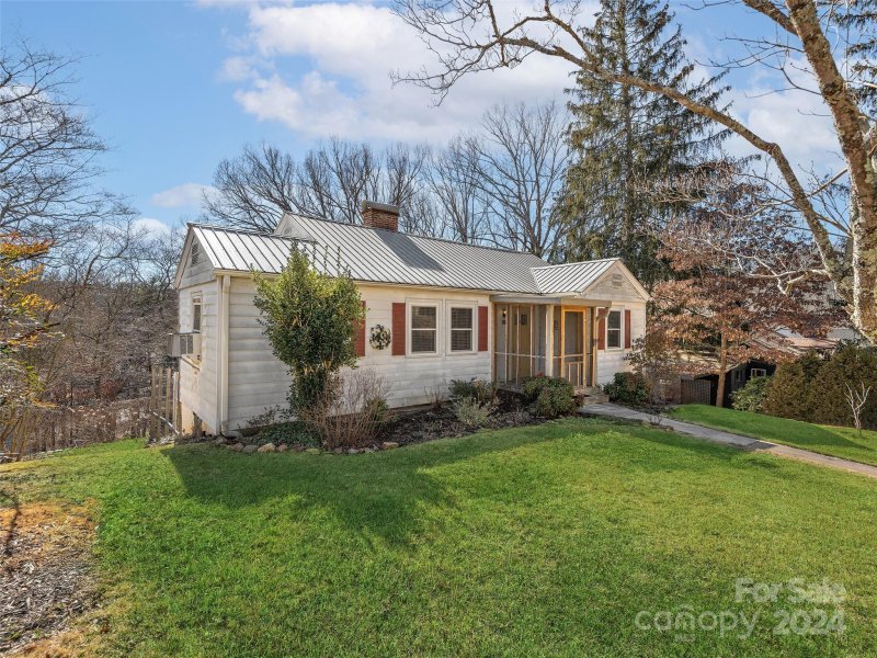 Property image 3 at 146 Beverly Road, Asheville, NC 28805