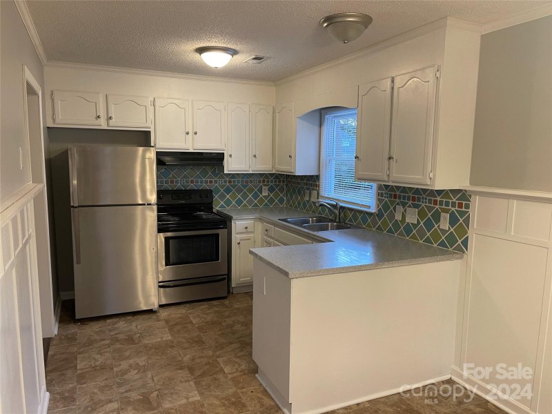 Property image 4 at 8540 Brookstead Drive, Charlotte, NC 28215