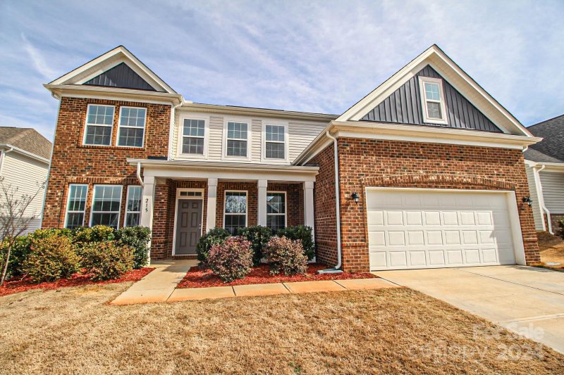 215 Heatherland Drive