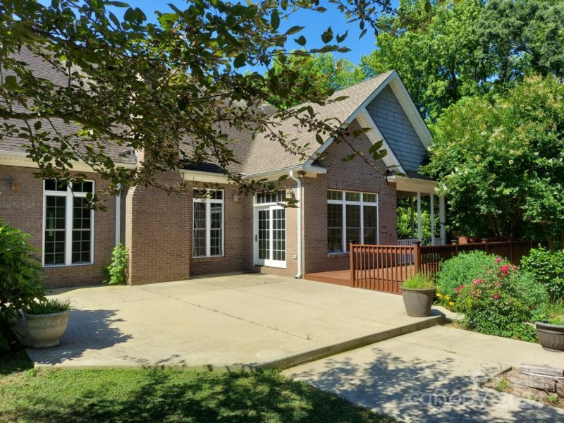Property image 2 at 704 Creekbridge Drive, Rock Hill, SC 29732