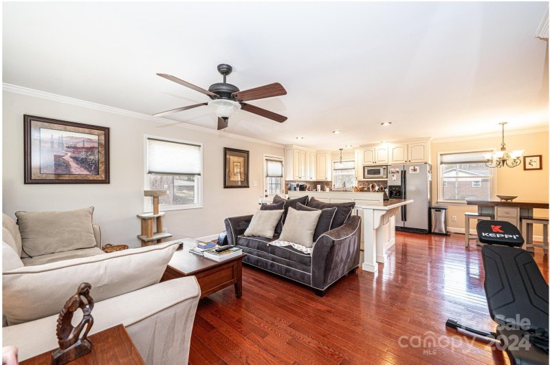 Property image 4 at 1110 15th Avenue, Hickory, NC 28601