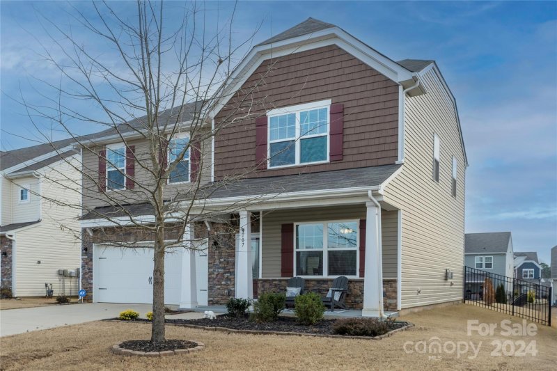 Property image 2 at 107 Congaree Loop, Mooresville, NC 28117