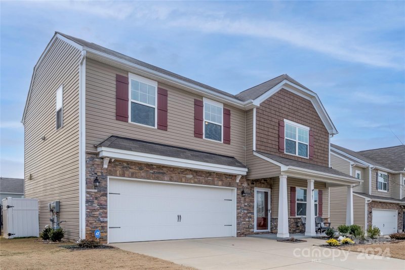 Property image 3 at 107 Congaree Loop, Mooresville, NC 28117