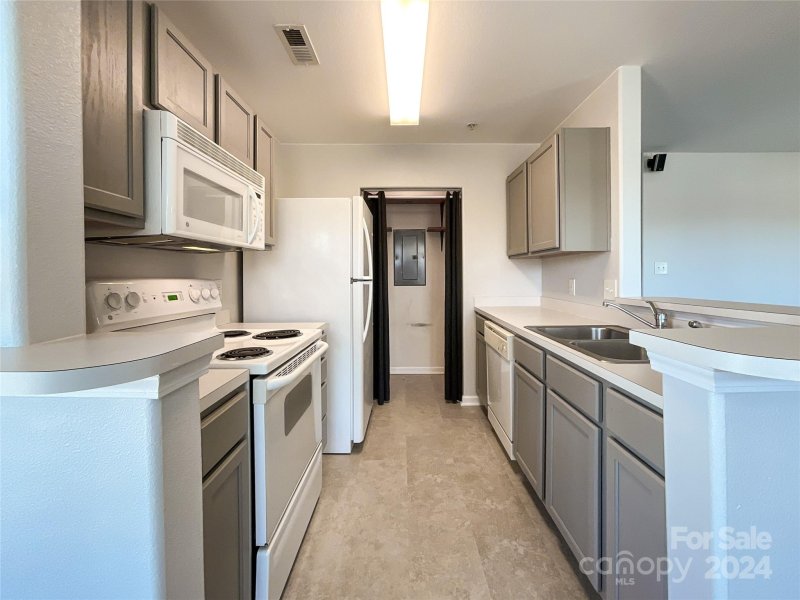 Property image 5 at 6408 Kee Lane, Harrisburg, NC 28075