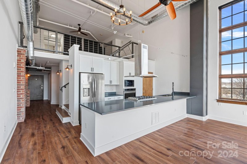 Property image 5 at 715 N Graham Street, Charlotte, NC 28202