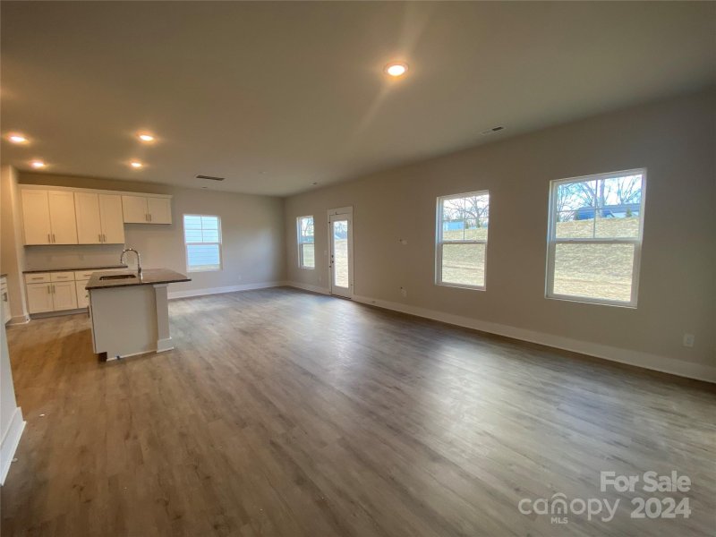 Property image 4 at 110 Silverwood Court, Mooresville, NC 28115