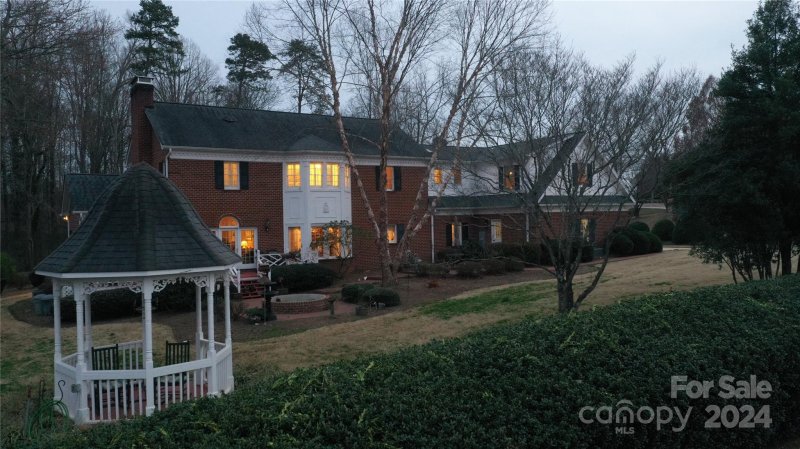 Property image 5 at 3440 Duck Pond Drive, Conover, NC 28613