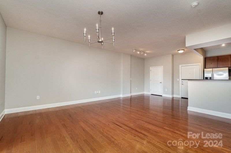 Property image 3 at 721 Governor Morrison Street, Charlotte, NC 28211