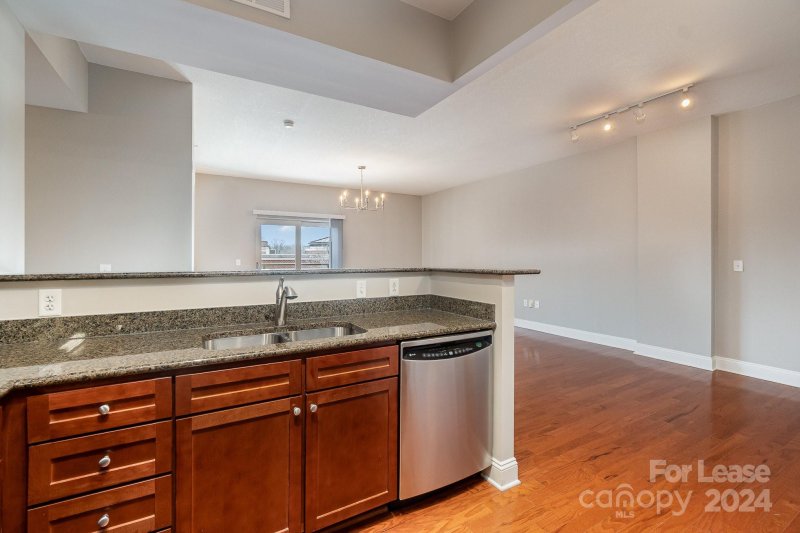 Property image 5 at 721 Governor Morrison Street, Charlotte, NC 28211