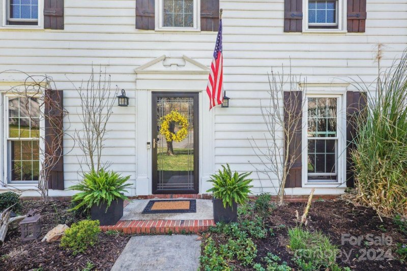 Property image 2 at 904 Jaywood Lane, Matthews, NC 28105