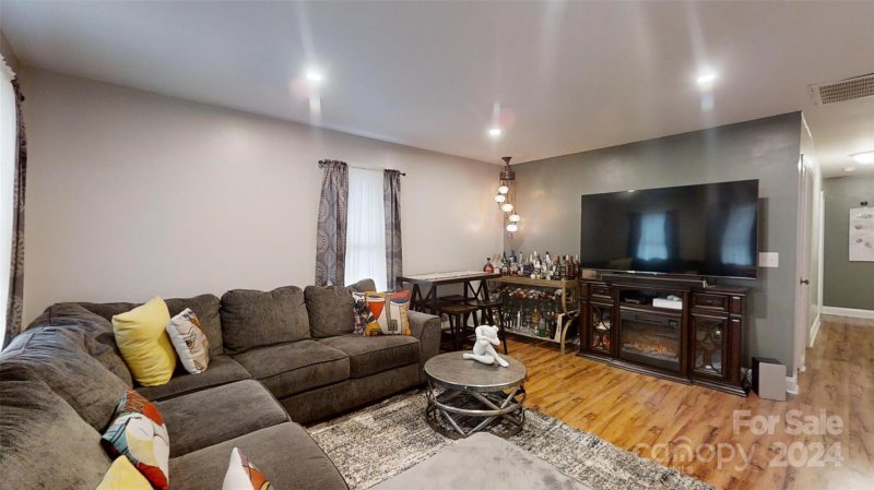 Property image 3 at 1006 E Lincoln Street, Lincolnton, NC 28092