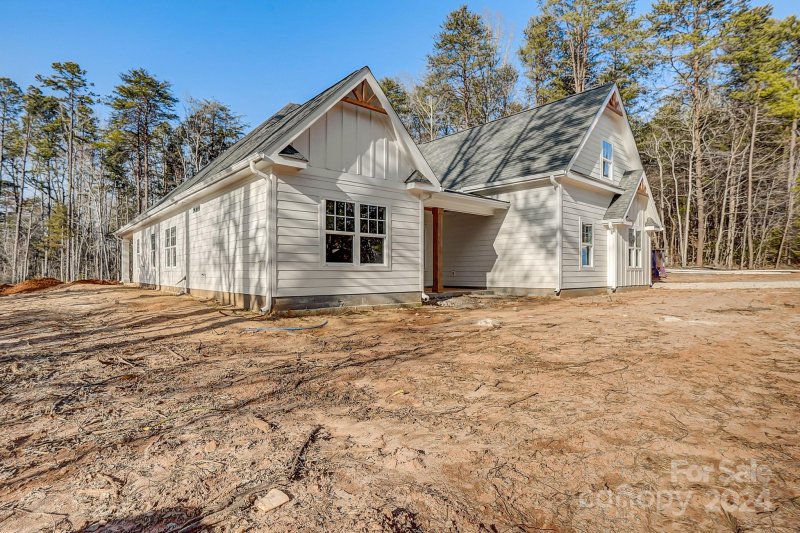 Property image 4 at 7575 Deer Track Drive, Denver, NC 28037