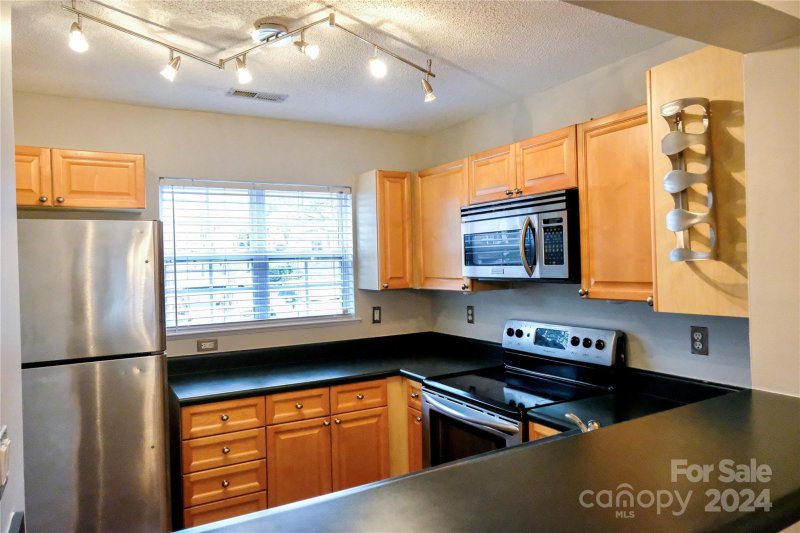 Property image 4 at 3704 Melrose Cottage Drive, Matthews, NC 28105