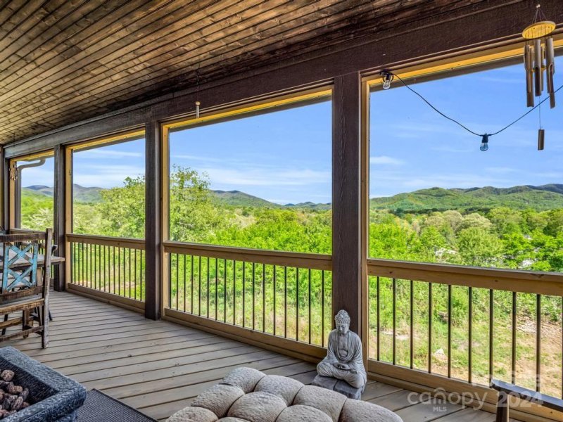 Property image 5 at 110 Chepstow Place, Black Mountain, NC 28711