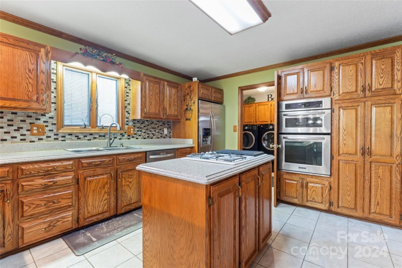 Property image 4 at 104 Persimmon Creek Road, Kings Mountain, NC 28086