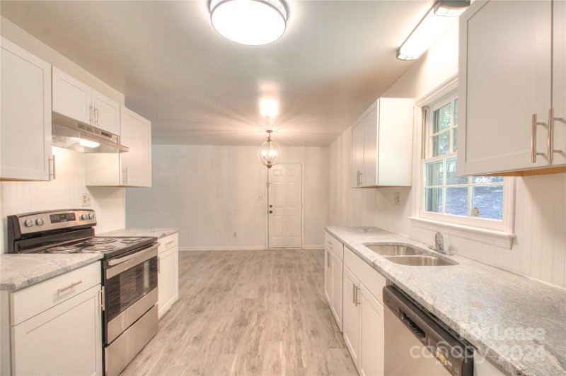 Property image 2 at 614 Teresa Circle, Waxhaw, NC 28173