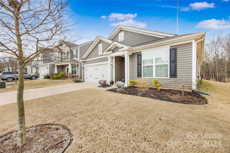 Property image 2 at 3207 Selwyn Landing Drive, Charlotte, NC 28215