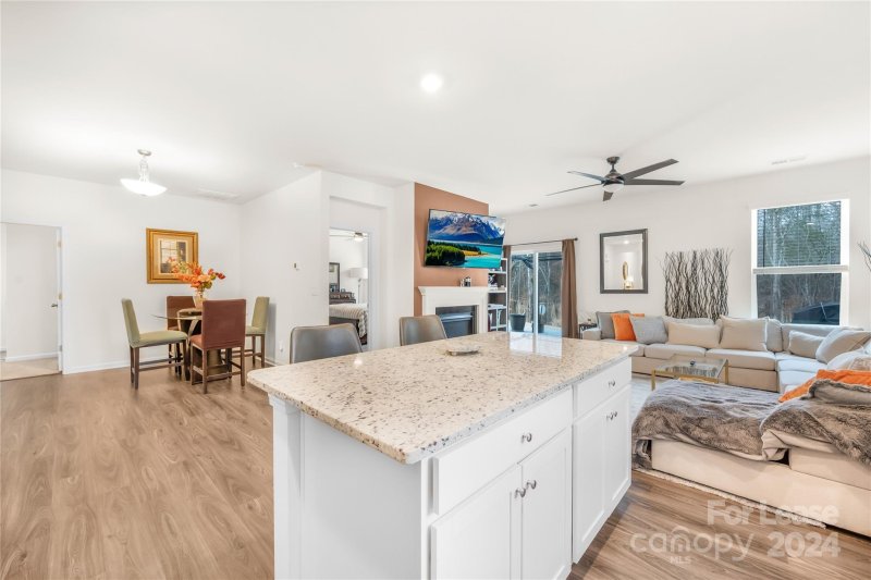 Property image 4 at 3207 Selwyn Landing Drive, Charlotte, NC 28215