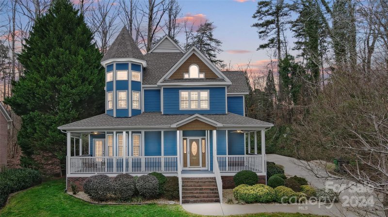 Property image 2 at 1910 Mountain Park Drive, Charlotte, NC 28214