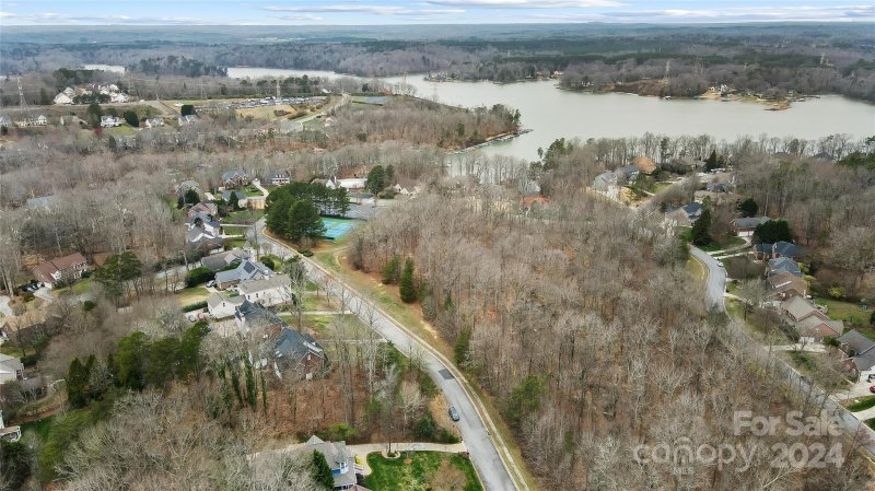 Property image 5 at 1910 Mountain Park Drive, Charlotte, NC 28214