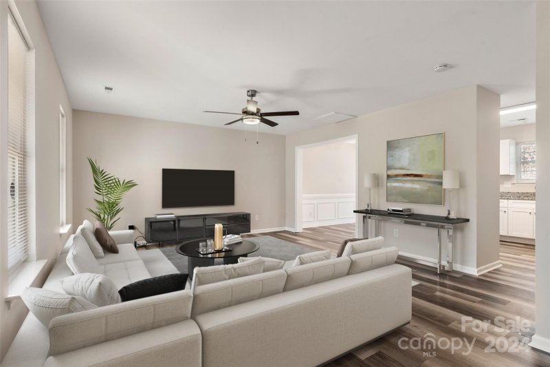 Property image 2 at 1323 Braveheart Lane, Charlotte, NC 28216