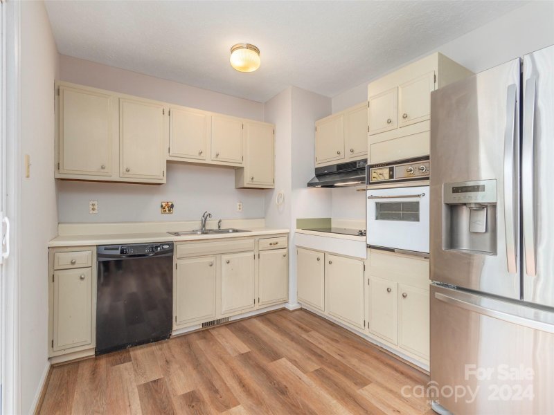 Property image 5 at 3 Brookgreen Place, Asheville, NC 28804