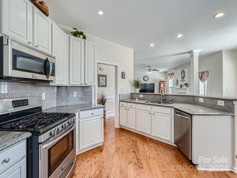 Property image 3 at 5839 Crimson Oak Court, Harrisburg, NC 28075