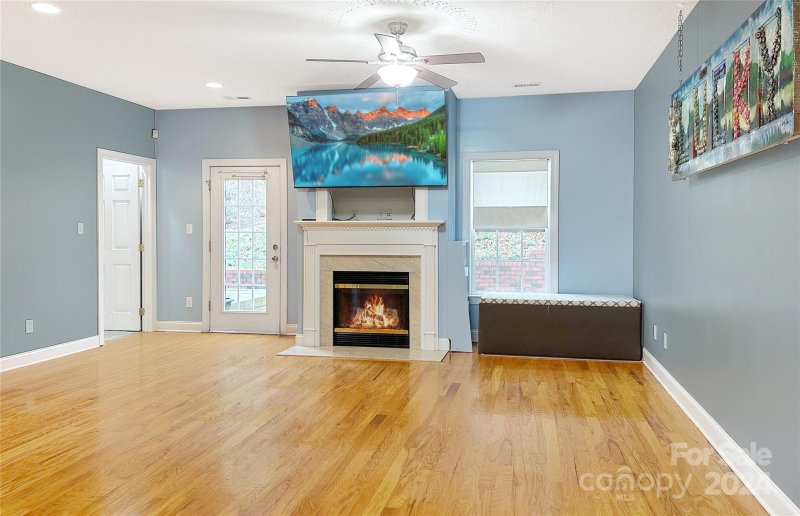 Property image 2 at 4762 Braxton Gate Lane, Hickory, NC 28602