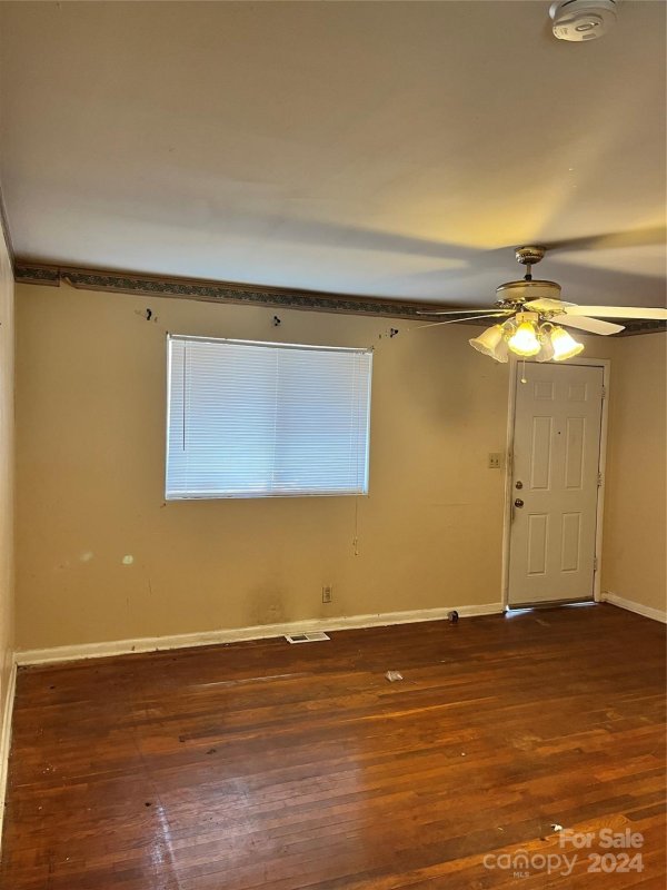 Property image 2 at 915 Yellowstone Drive, Charlotte, NC 28208