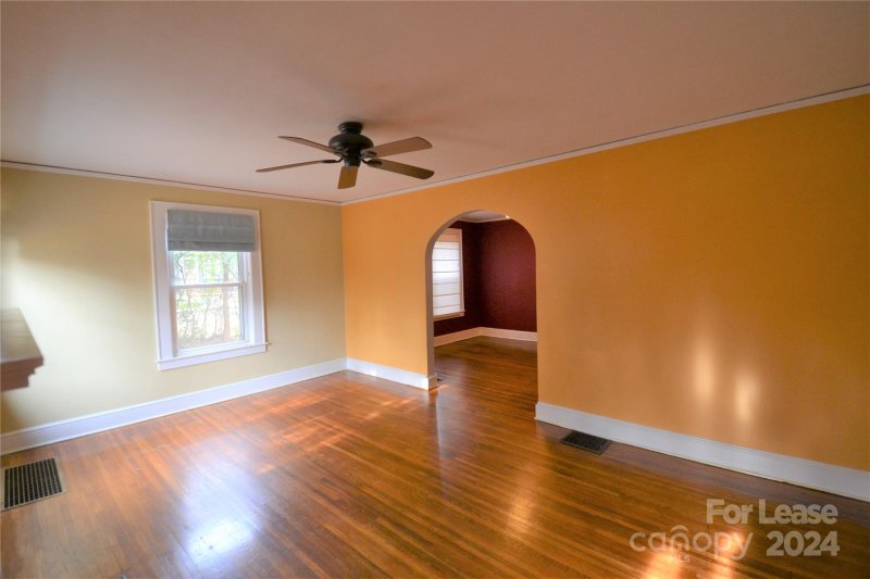 Property image 3 at 2401 Commonwealth Avenue, Charlotte, NC 28205