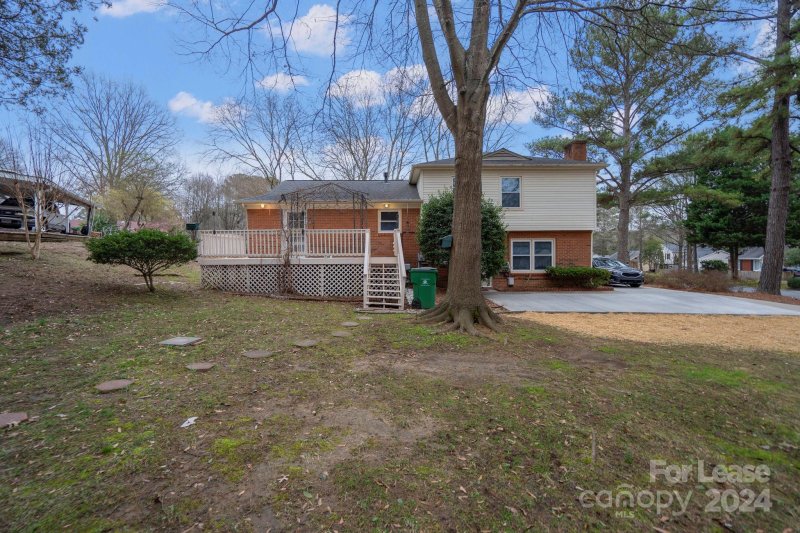 Property image 3 at 10932 Osprey Drive, Charlotte, NC 28226