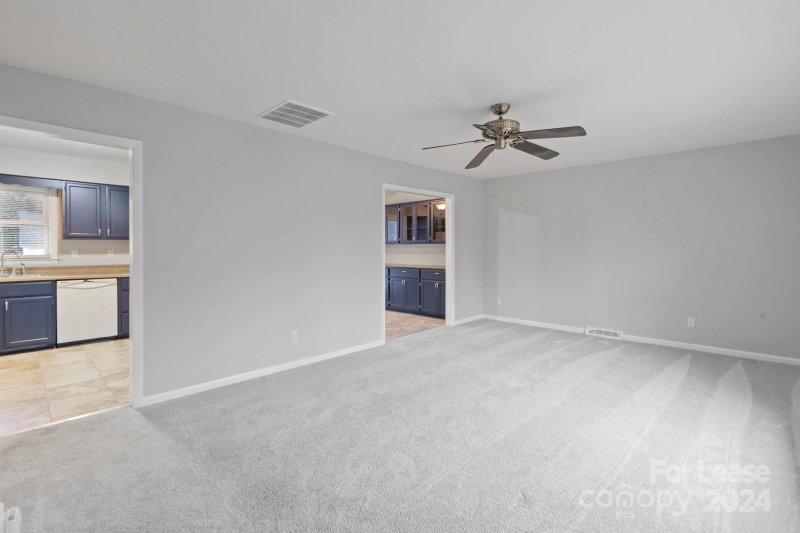 Property image 4 at 10932 Osprey Drive, Charlotte, NC 28226