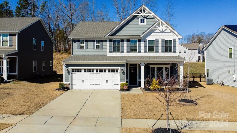 Property image 2 at 10336 Paper Birch Drive, Charlotte, NC 28215