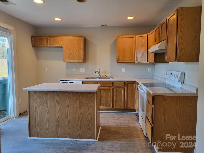 Property image 5 at 7740 Petrea Lane, Charlotte, NC 28227