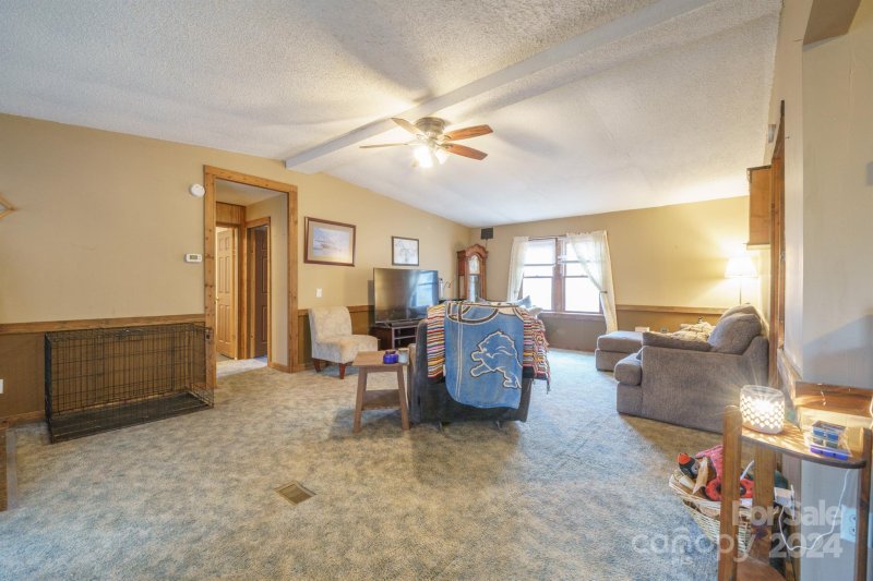 Property image 4 at 304 Deerchase Circle, Statesville, NC 28625