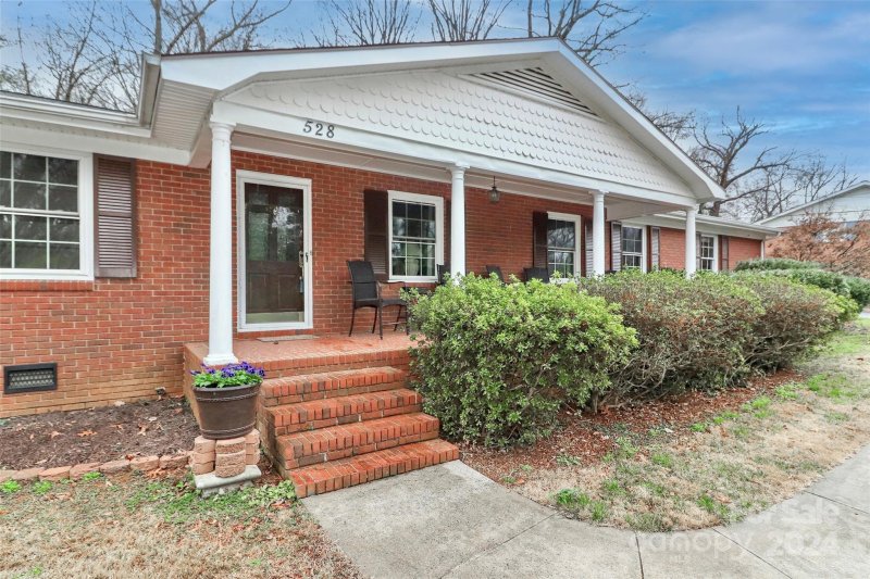 Property image 3 at 528 Stoneybrook Road, Statesville, NC 28677