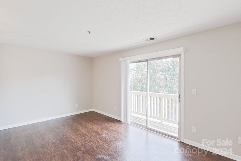 Property image 5 at 1620 Arlyn Circle, Charlotte, NC 28213