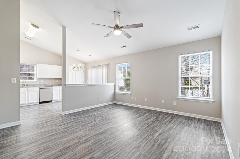 Property image 4 at 8711 Green Ivy Lane, Charlotte, NC 28217