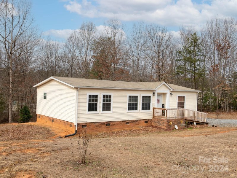 Property image 2 at 2961 Dalton Drive, Morganton, NC 28655