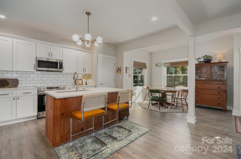 Property image 3 at 1631 Longfellow Street, Charlotte, NC 28205