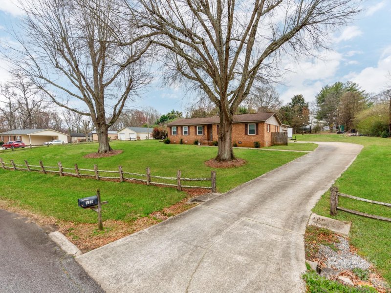 Property image 2 at 119 Fieldcrest Drive, Stanley, NC 28164