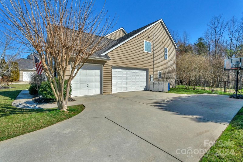 Property image 3 at 11011 Royal Colony Drive, Waxhaw, NC 28173