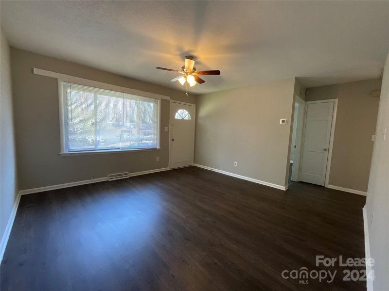Property image 4 at 4608 Highlake Drive, Charlotte, NC 28215