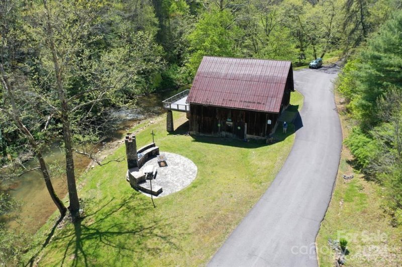 Property image 3 at 00 Highland Creek Drive, Marshall, NC 28753