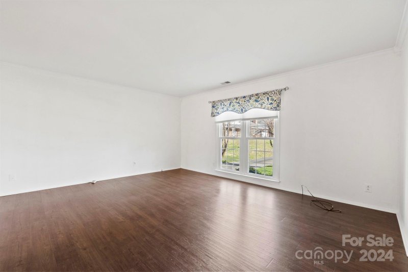 Property image 3 at 10035 Tealridge Lane, Charlotte, NC 28277