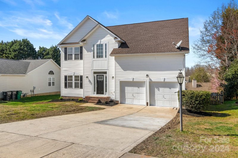 Property image 3 at 9409 Cantle Drive, Charlotte, NC 28216