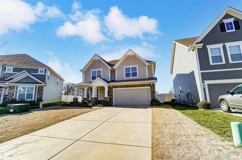 Property image 2 at 1586 Cambria Court, Clover, SC 29710