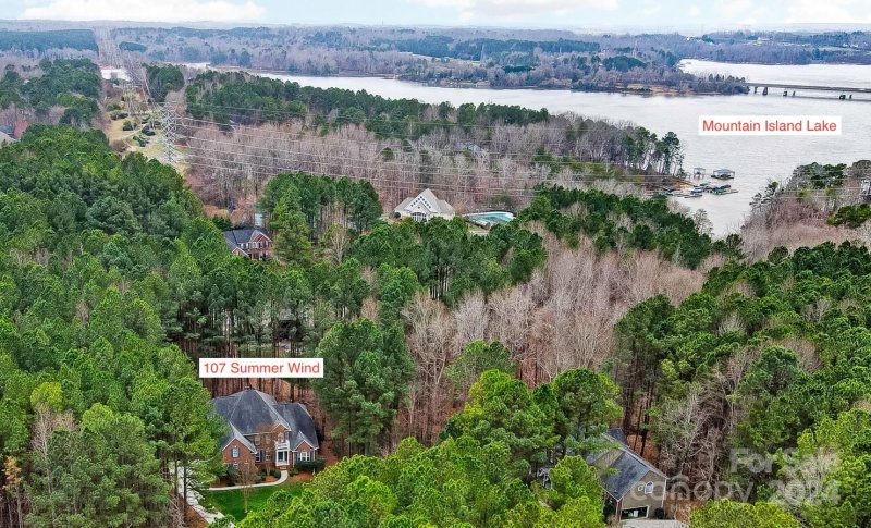Property image 2 at 107 Summer Wind Lane, Mount Holly, NC 28120