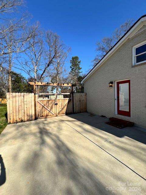 Property image 5 at 839 Mohigan Street, Charlotte, NC 28205